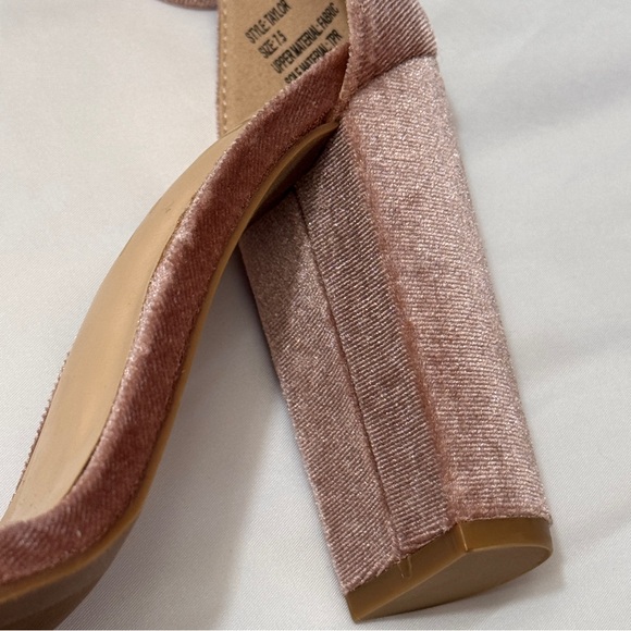 NEW Lulus Taylor Mauve pink Velvet Ankle Strap Heels 4” - Picture 11 of 16